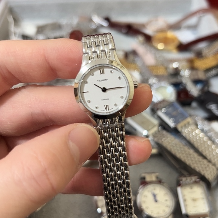 二***孃钢牛皮（革）钢石英机芯