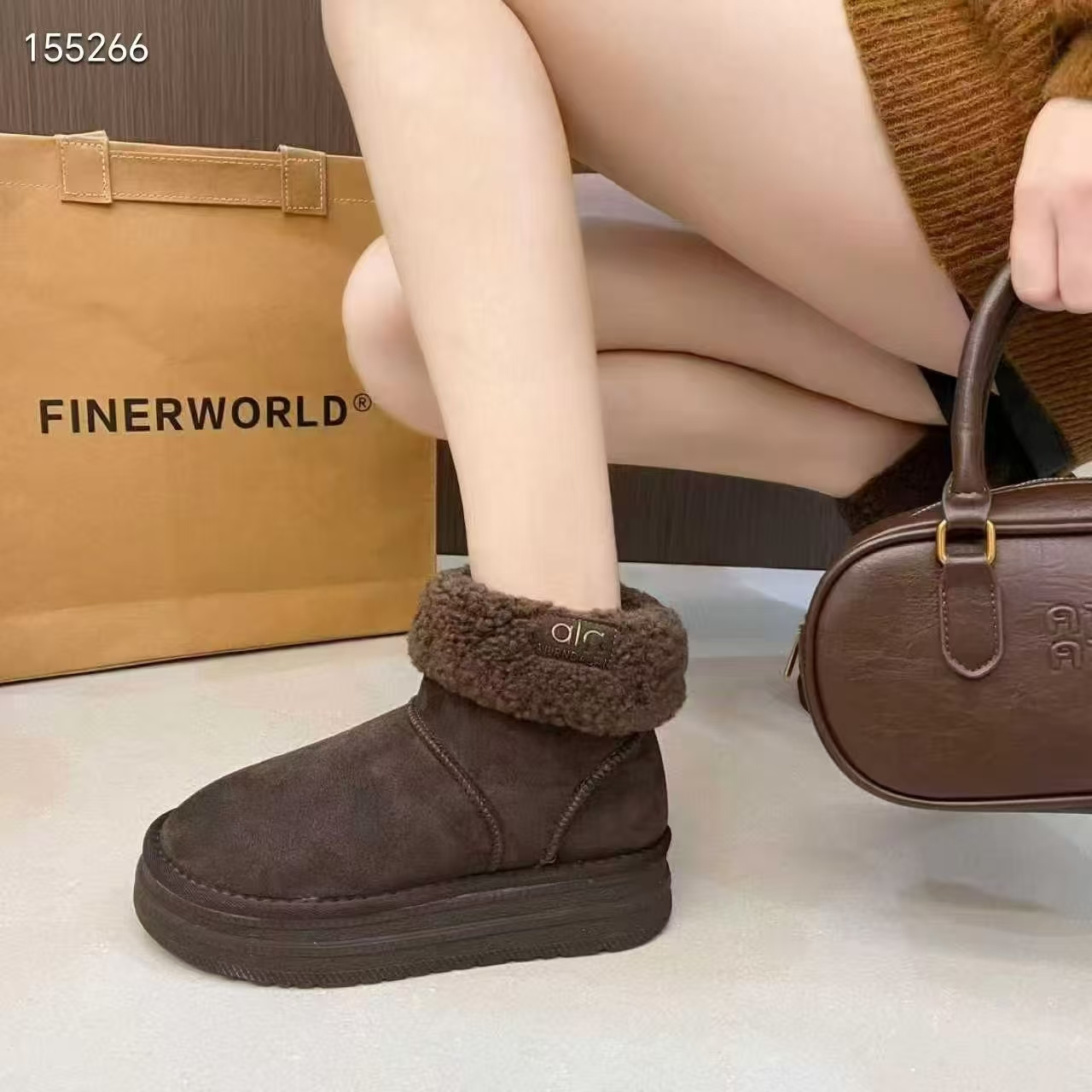 时尚雪地靴女士高帮棉质雪地靴女鞋休闲秋冬棉鞋舒适