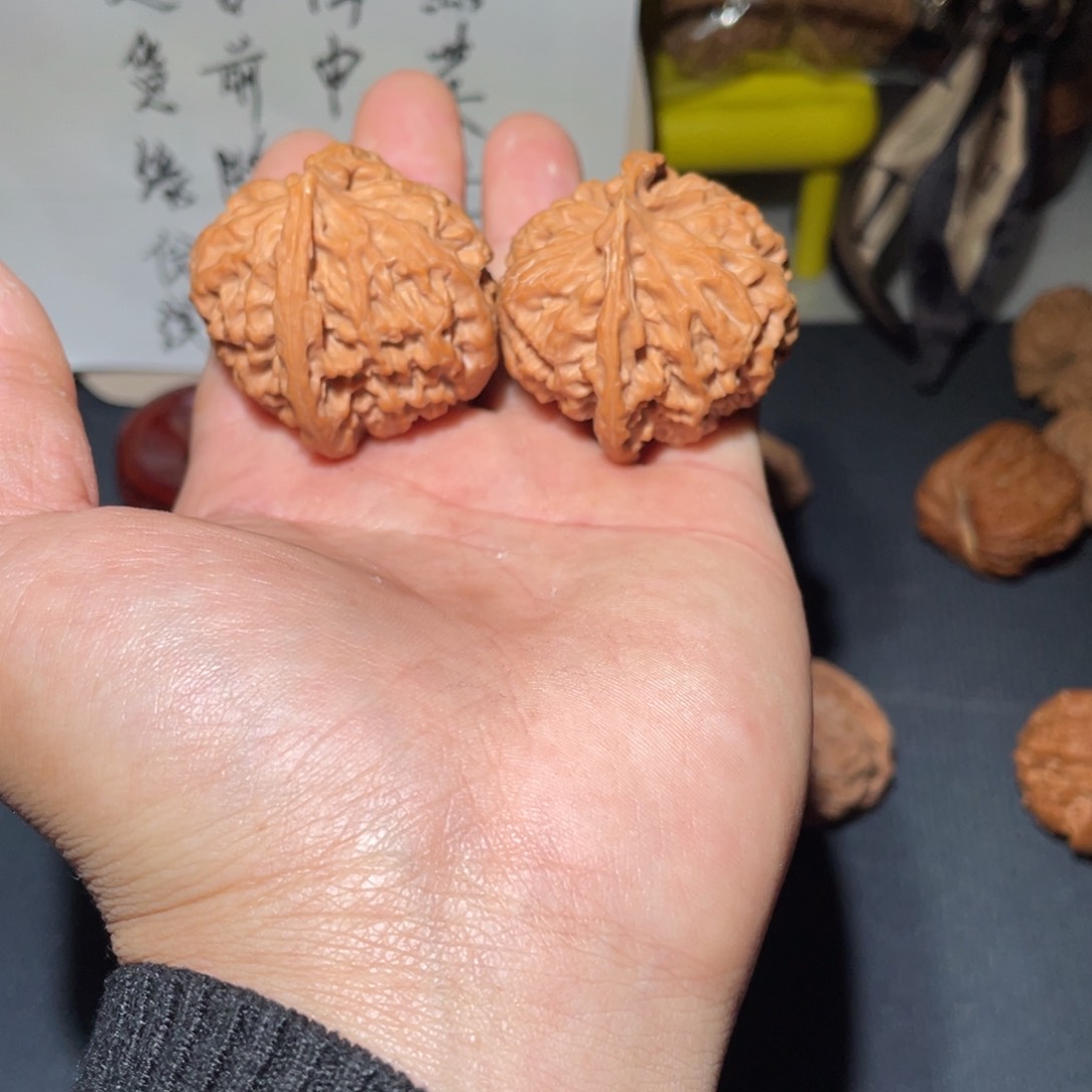 文玩核桃把件ღ****)核桃