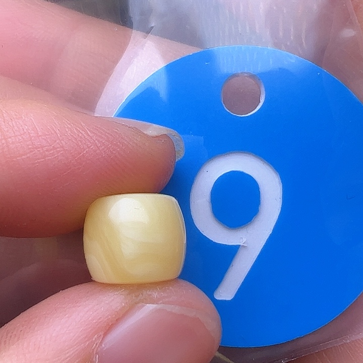 蜜蜡裸石未镶嵌10m m