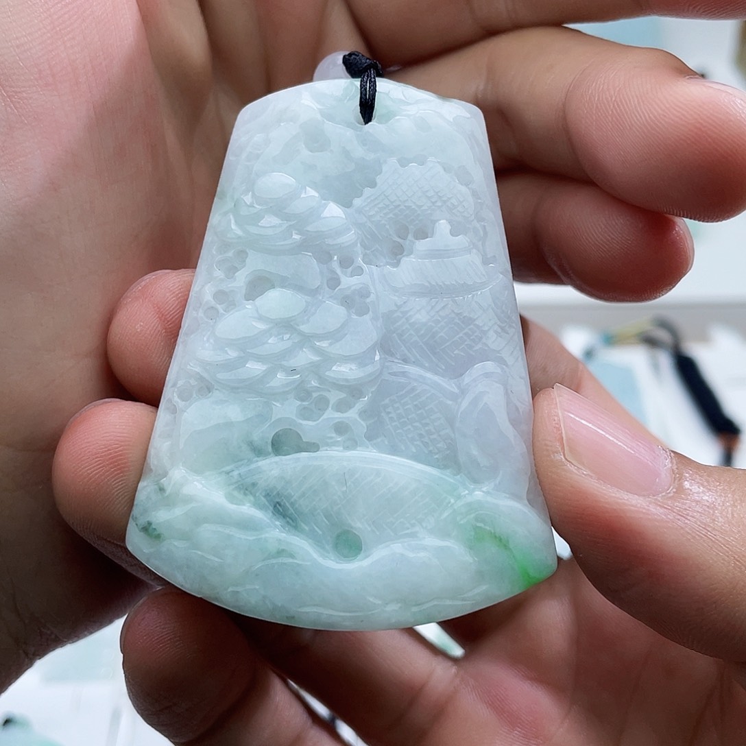 颈饰未镶嵌翡翠树*翡翠