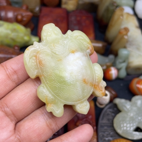 蛇纹石玉未镶嵌颈饰29