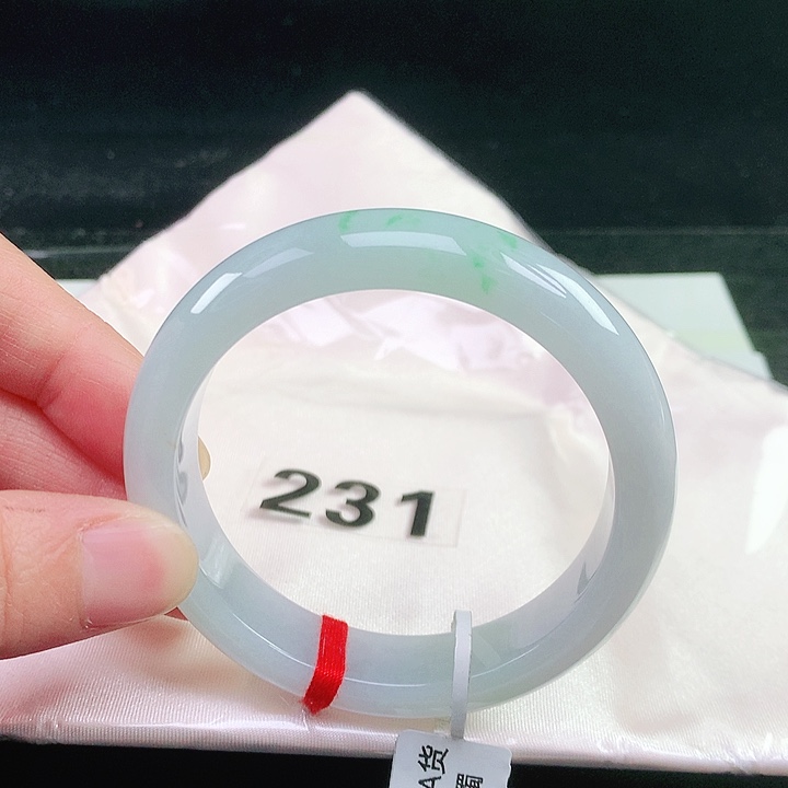 未镶嵌手镯翡翠231