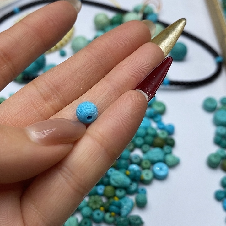 绿松石未镶嵌珠宝奇石