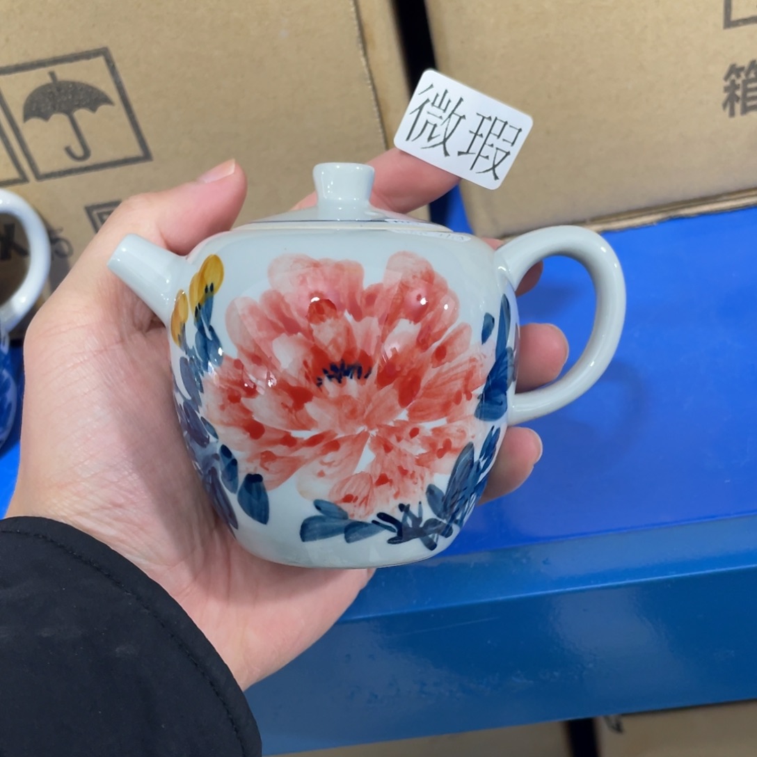 釉下手绘茶具微瑕