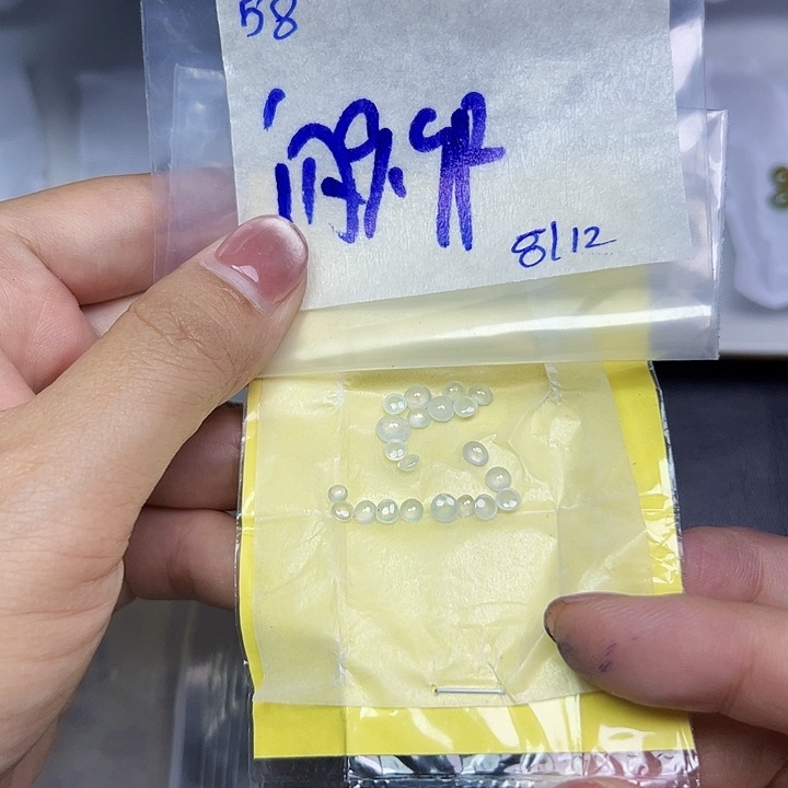 未镶嵌定制翡翠不