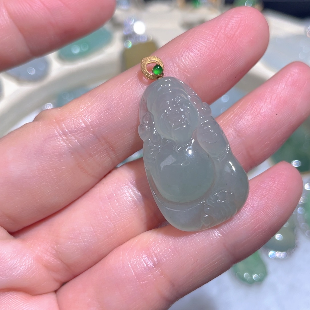 翡翠颈饰18K金镶嵌翡翠