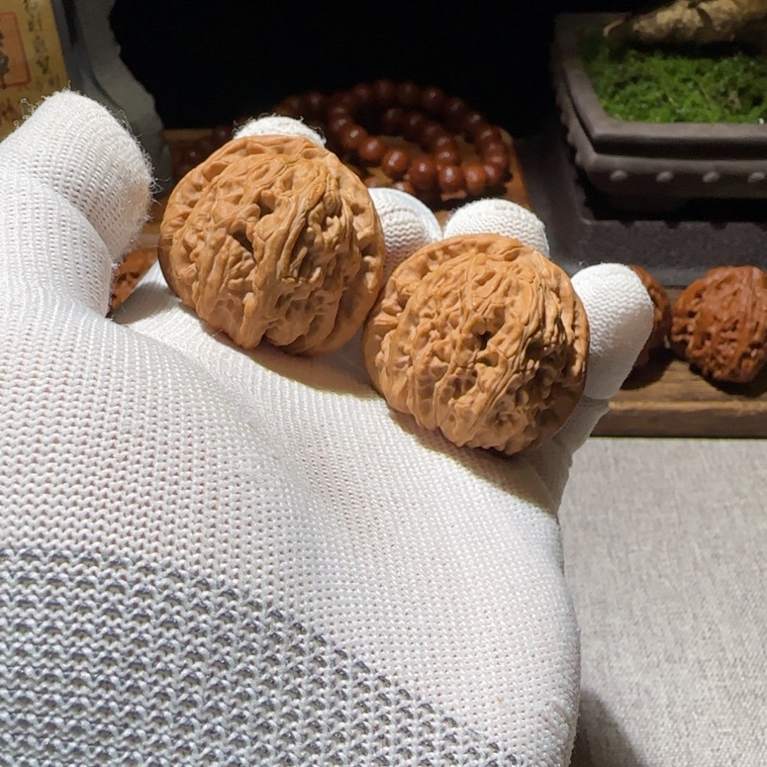 猴头核桃吊坠全品球白39