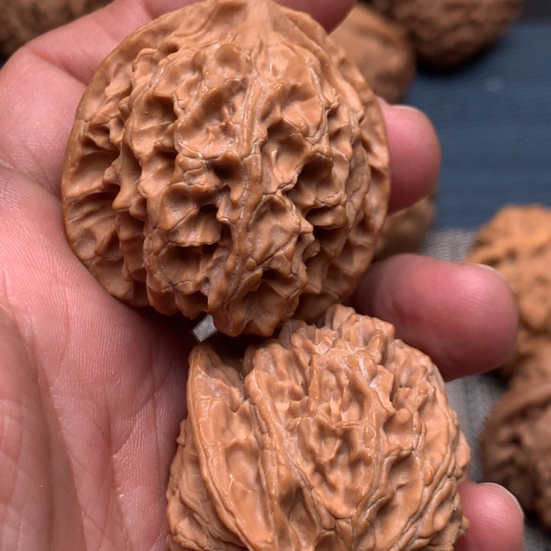 【闪购商品】文玩核桃吊坠摇**海苹果园