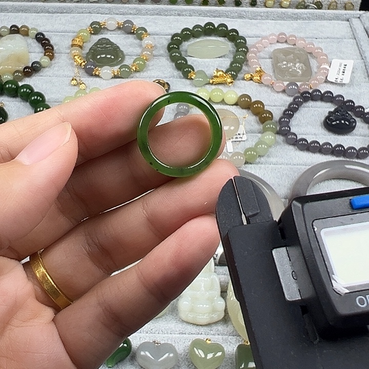 和田玉未镶嵌珠宝半成品