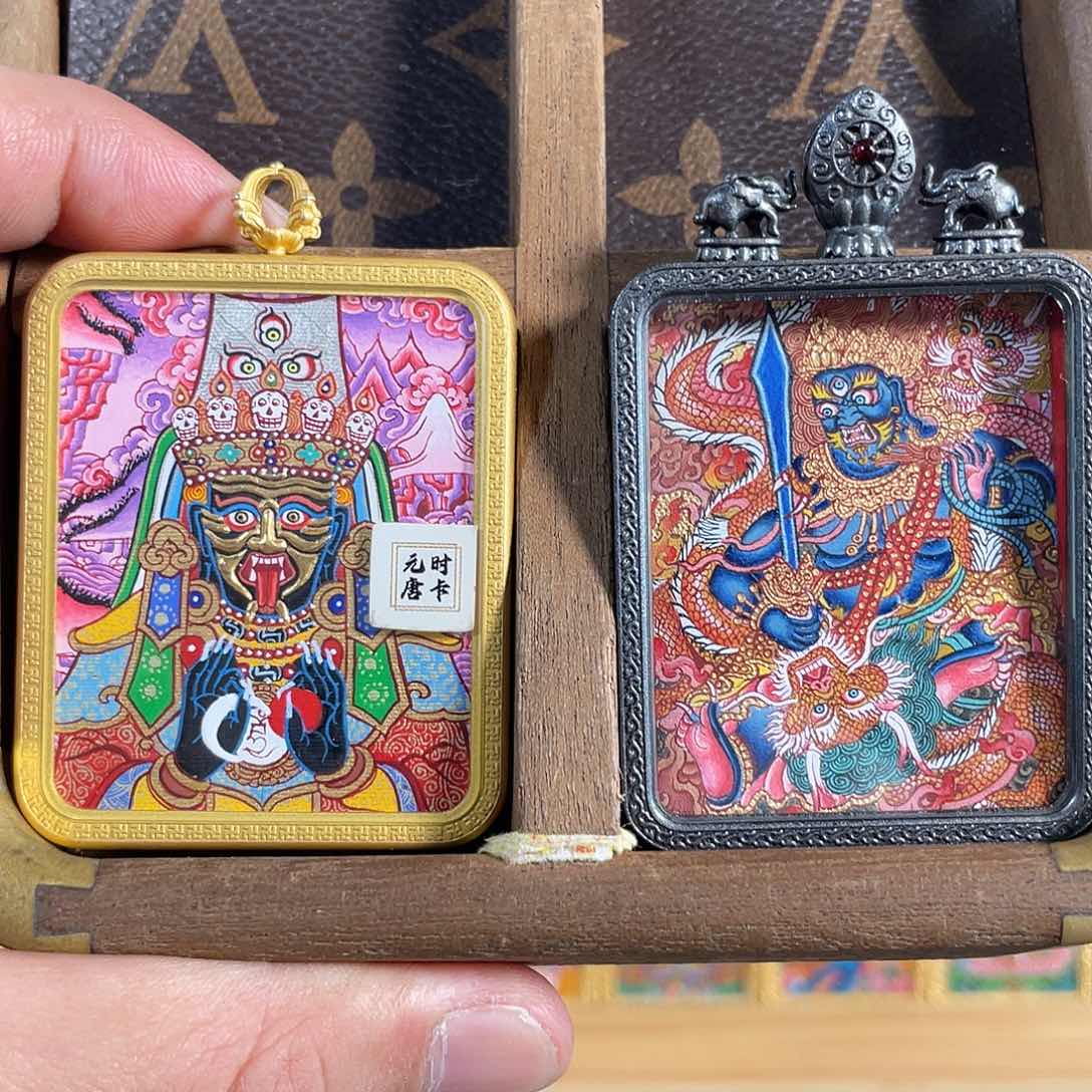 吊坠?****?热贡纯手绘唐卡非遗文化