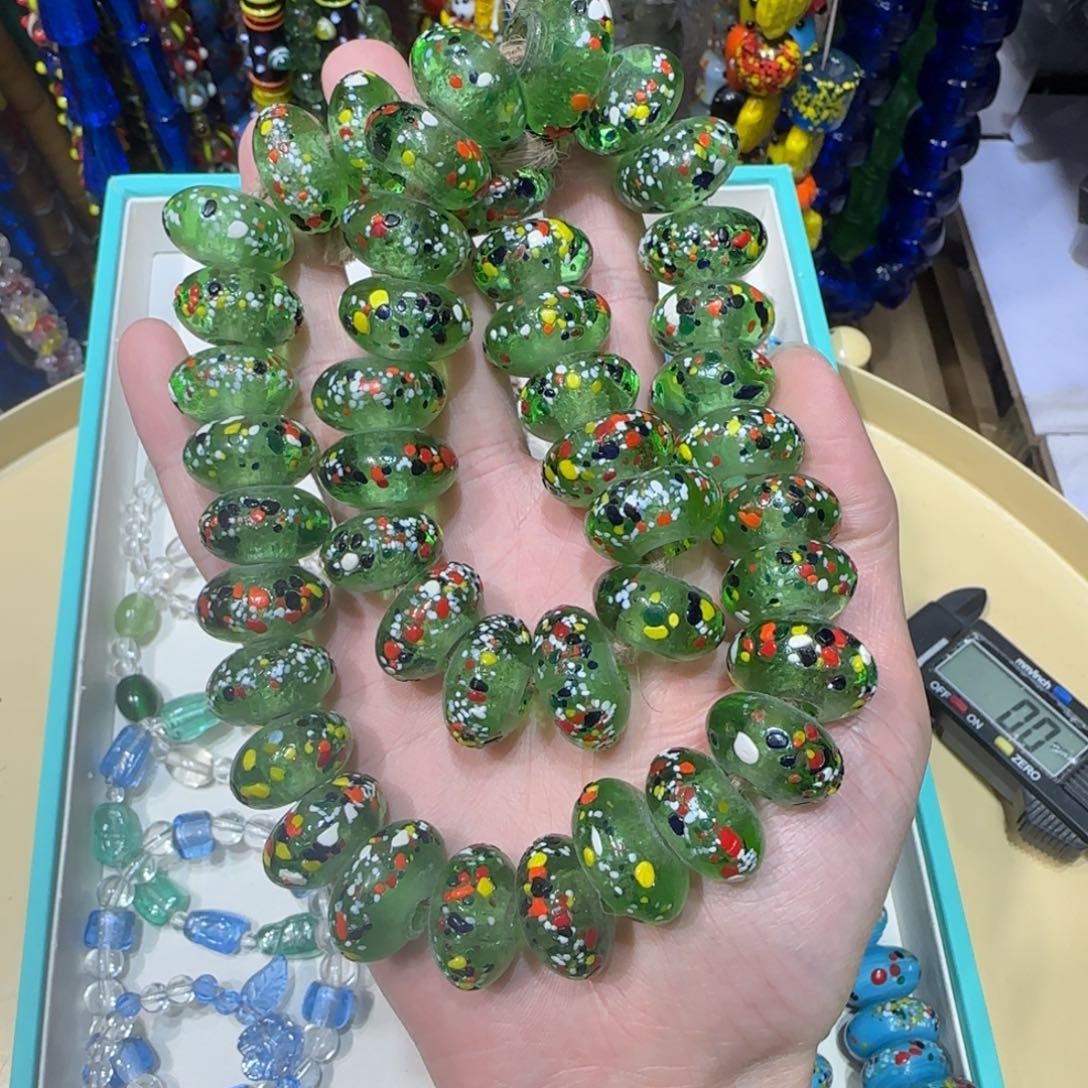 琉璃非金属透绿彩绘车轮琉璃珠