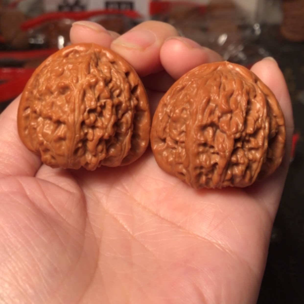 【闪购商品】文玩核桃把件三角白38