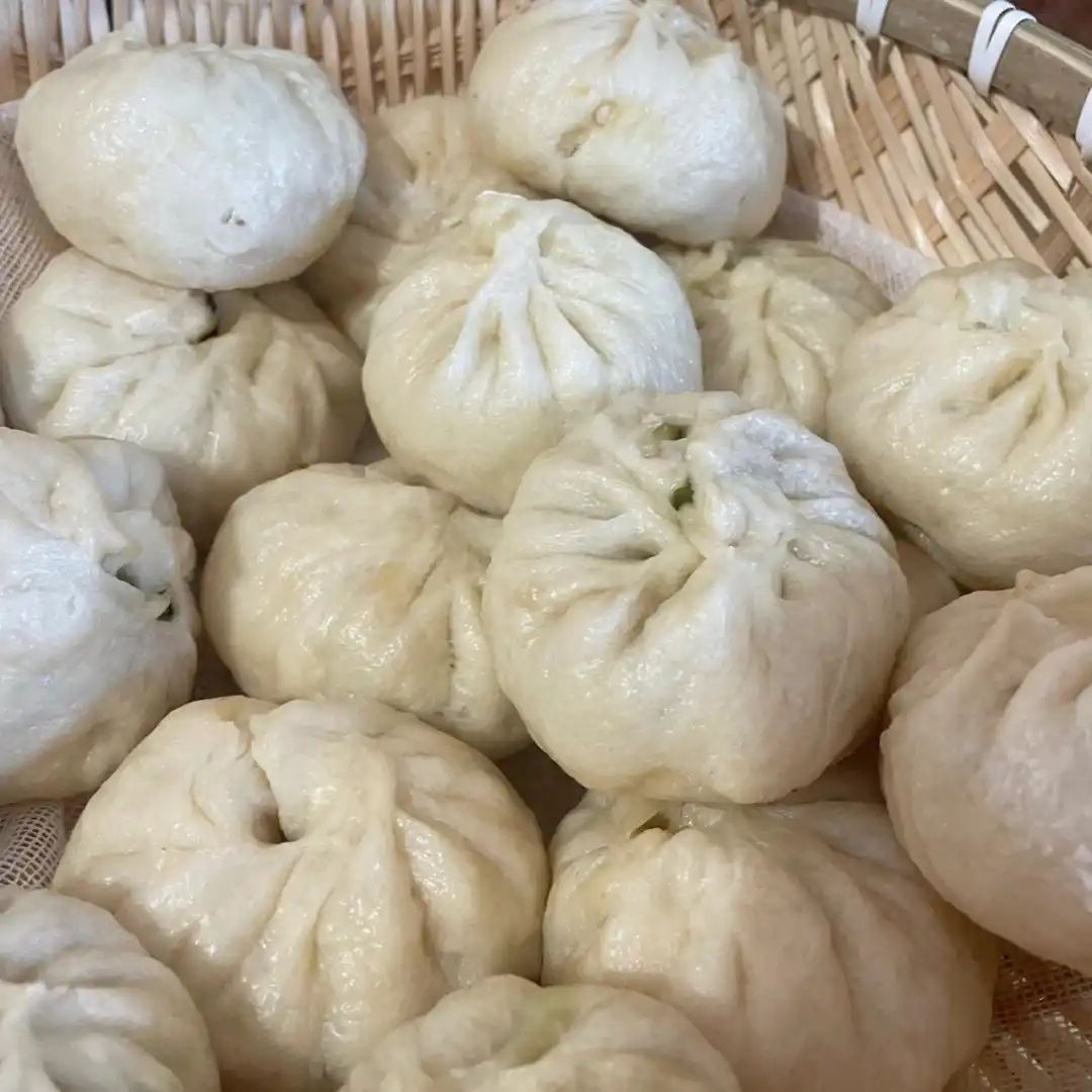 手工老面萝卜韭菜茴香包子多种口味现做现发新鲜美味适合做早餐