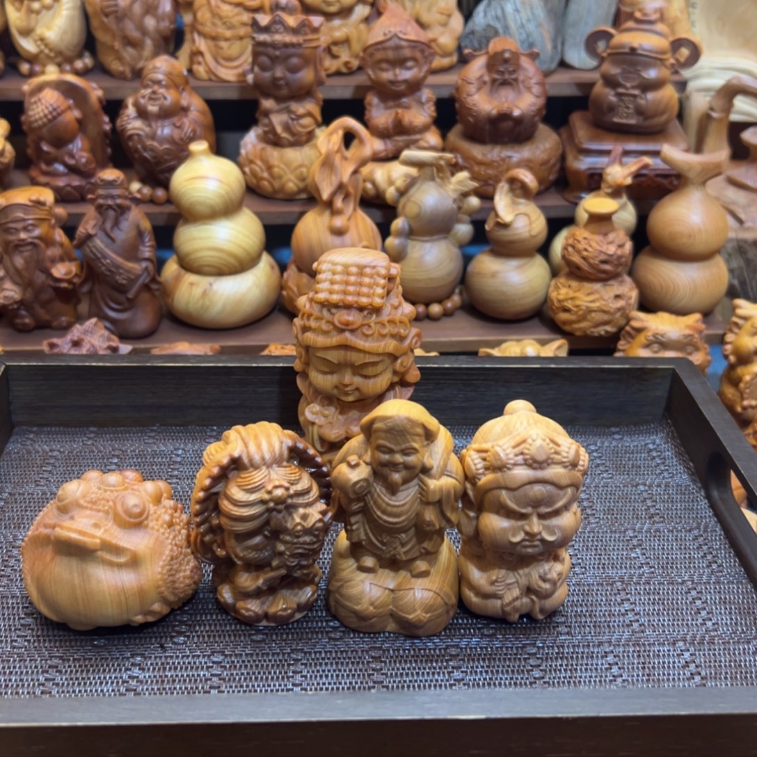 徐***佑柏木（崖柏）手把件