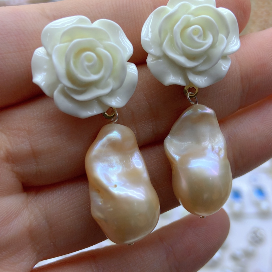 淡水珍珠耳饰未镶嵌