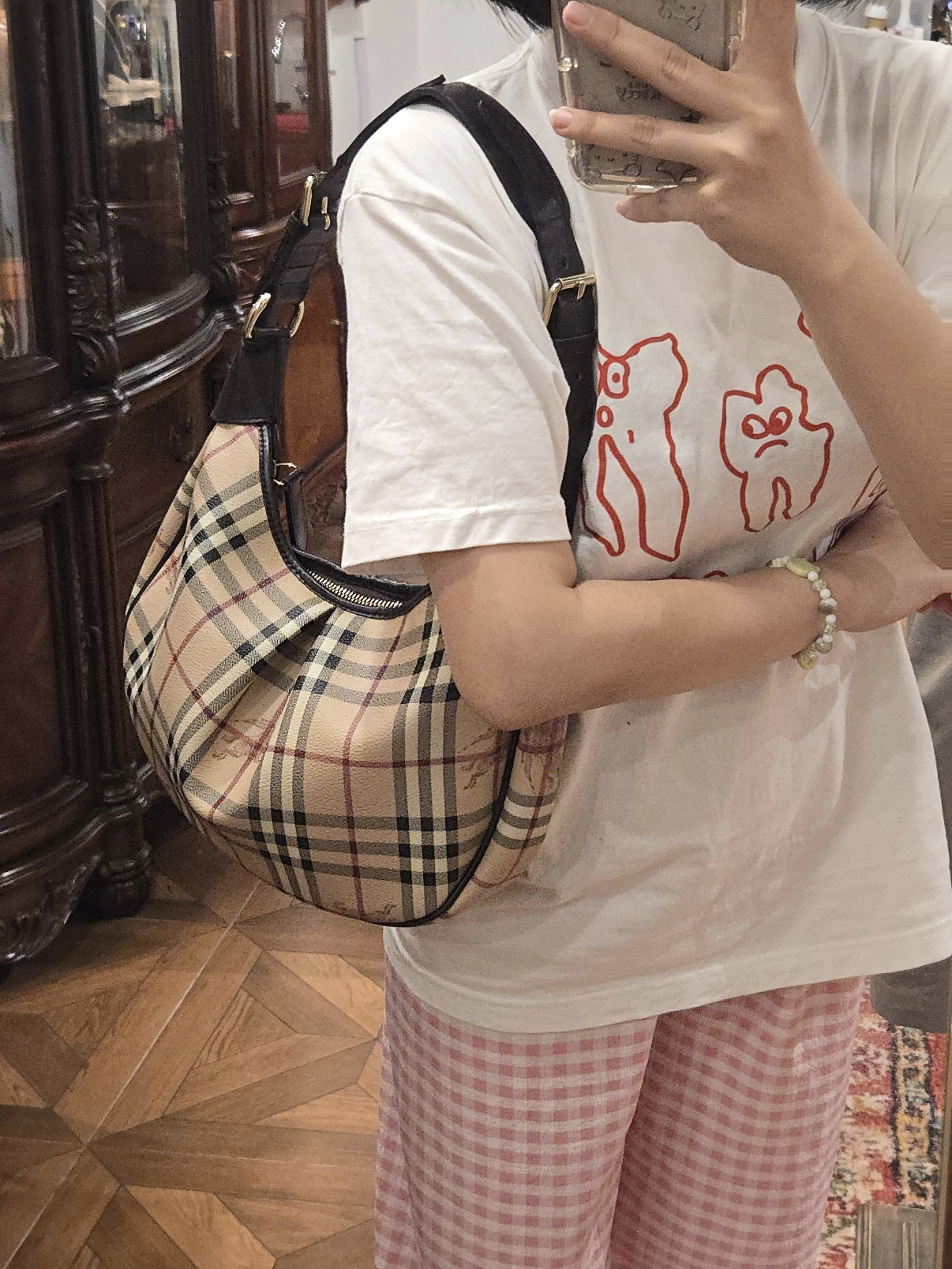 95新 BURBERRY/博柏利 战马格纹牛角包单肩包