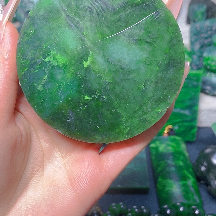 青****和田玉（碧玉）未镶嵌珠宝半成品