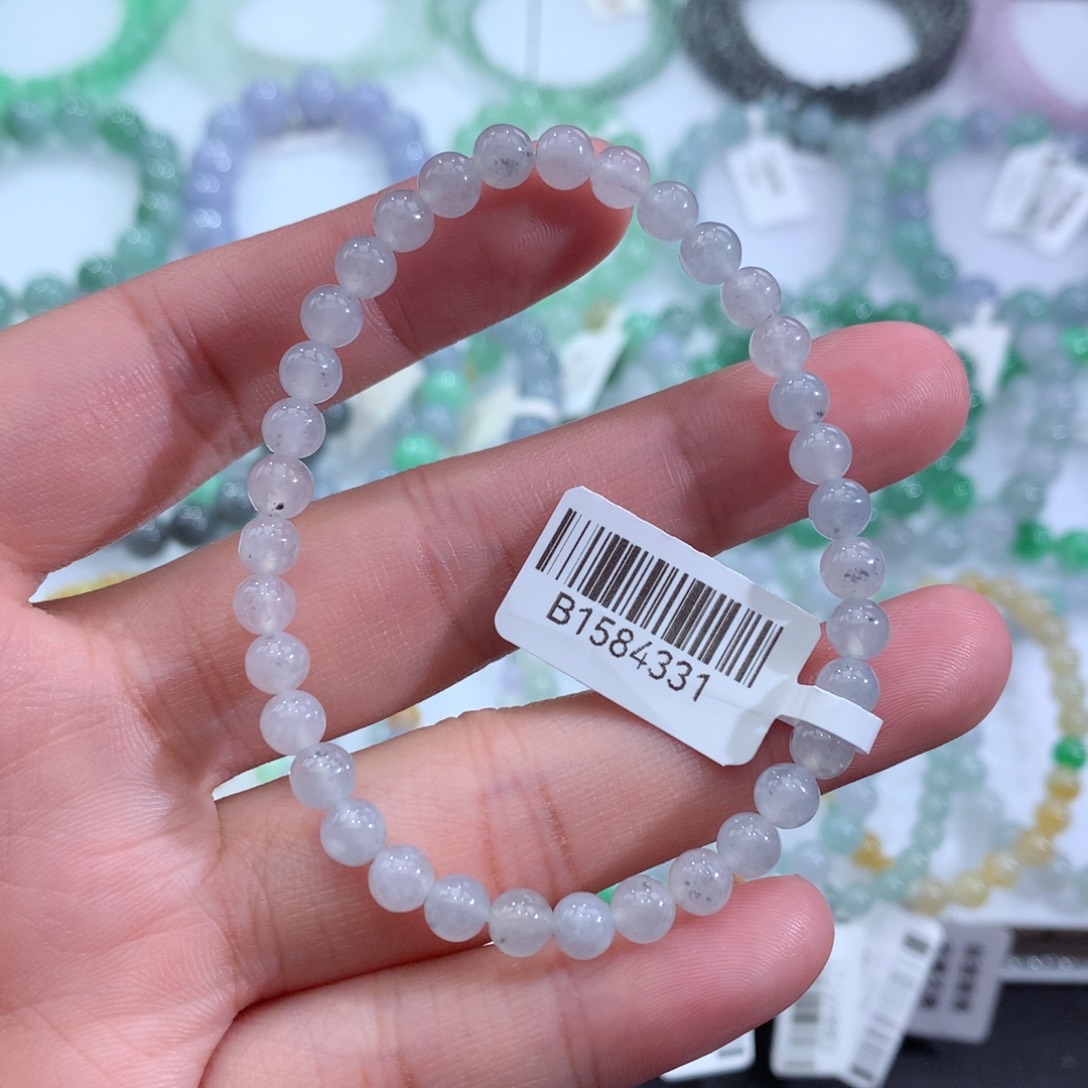 翡翠手链未镶嵌天然