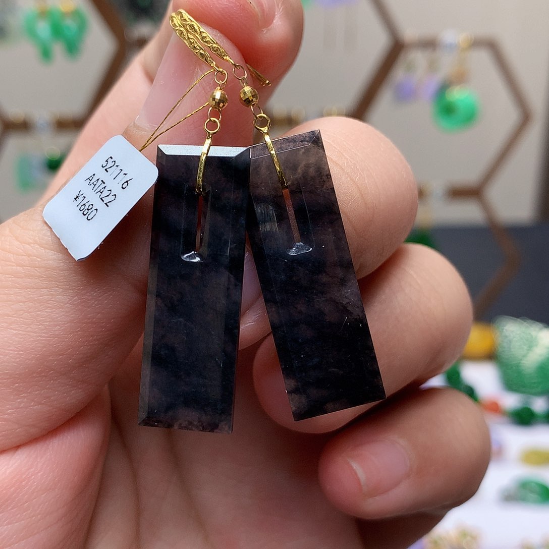 18K金镶嵌翡翠耳饰天然翡翠耳饰