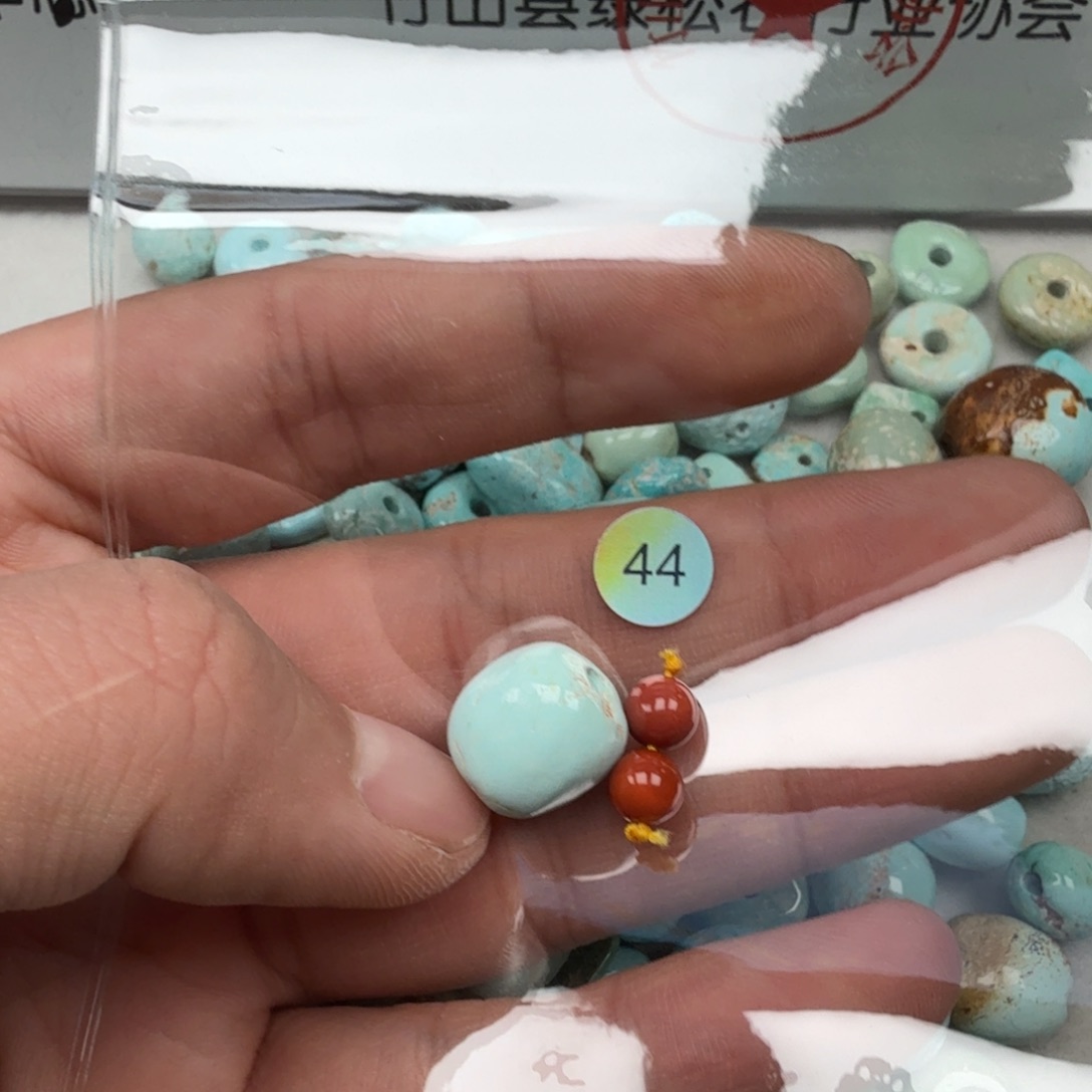 南红玛瑙未镶嵌珠宝奇石