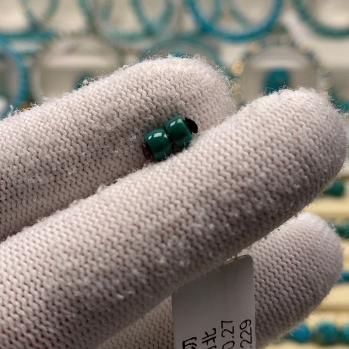 绿松石珠宝奇石未镶嵌外*人