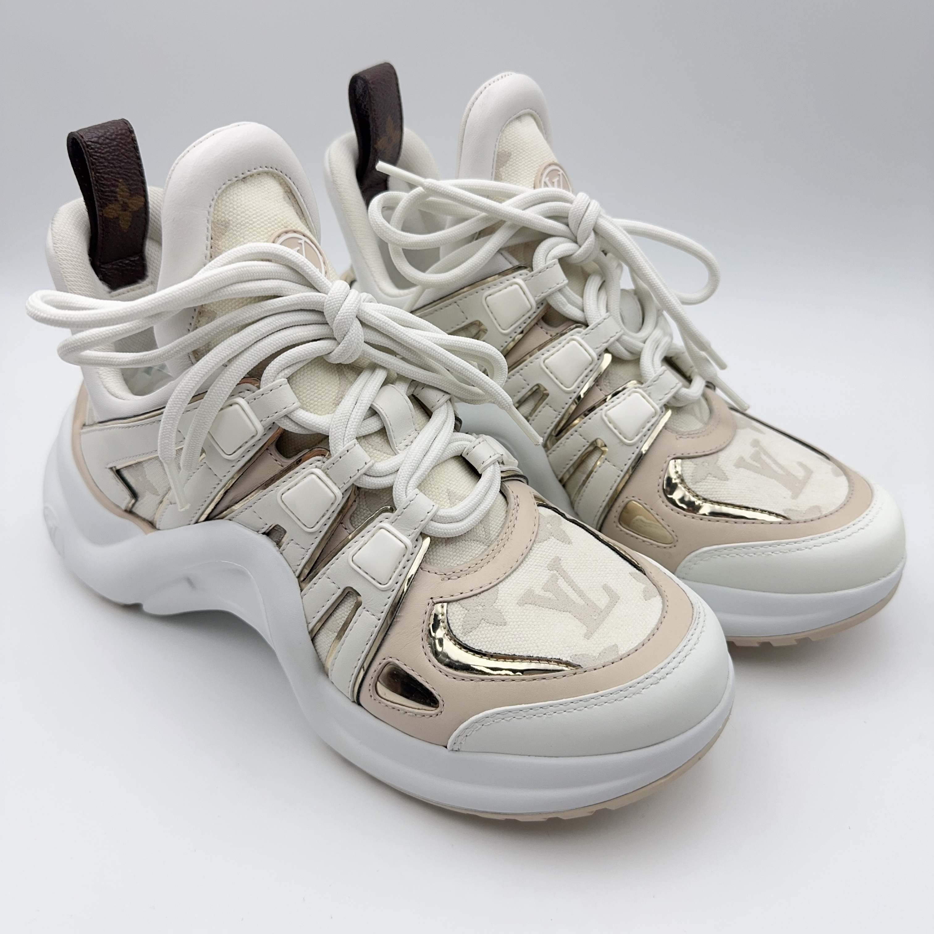 99新 LouisVuitton/路易威登 /37码/98新/新款限定满印拱桥老爹鞋