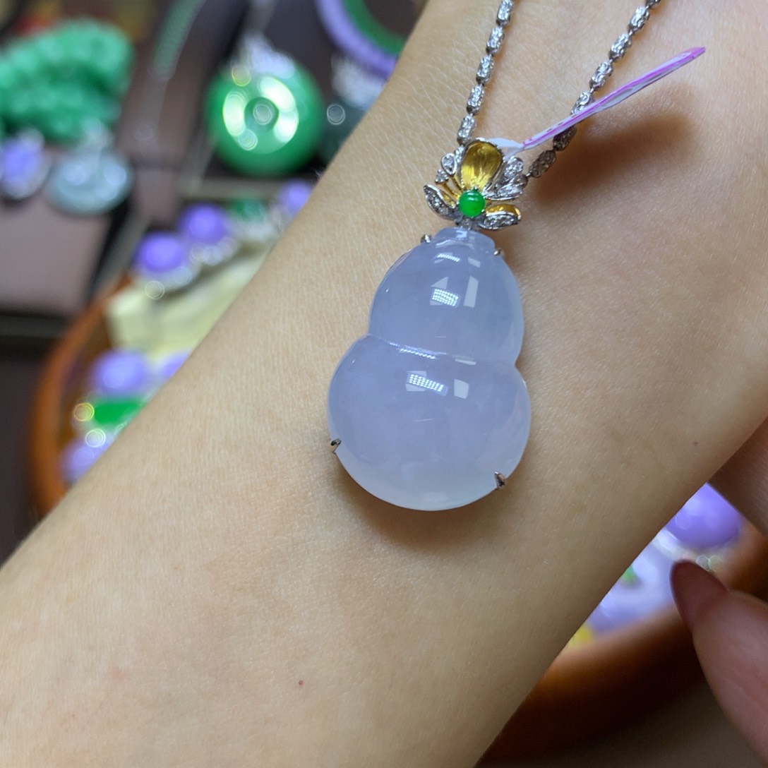 【闪购商品】翡翠18K金镶嵌颈饰聪****?翡翠