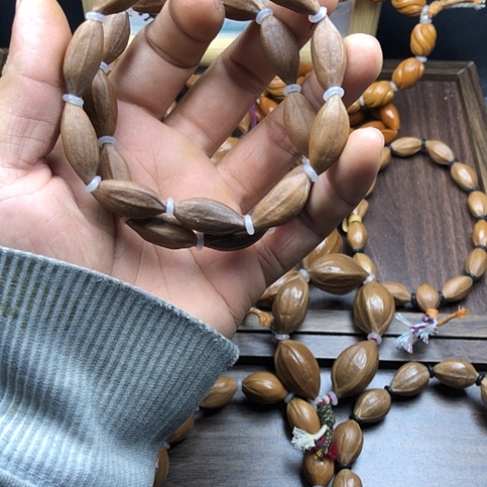 橄榄核吊坠柳叶核手串