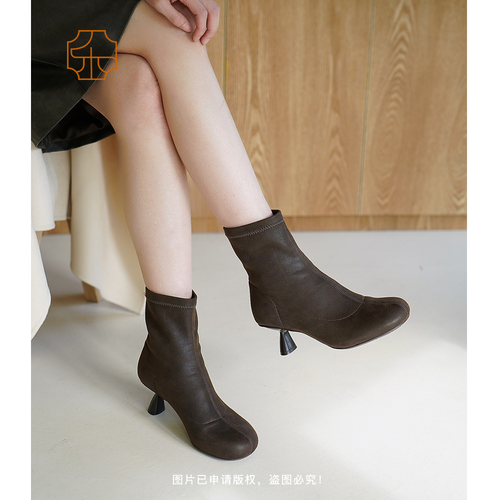 LESIFAN/乐思凡【冬姐精选】加绒圆头小猫跟弹力靴4711-026R