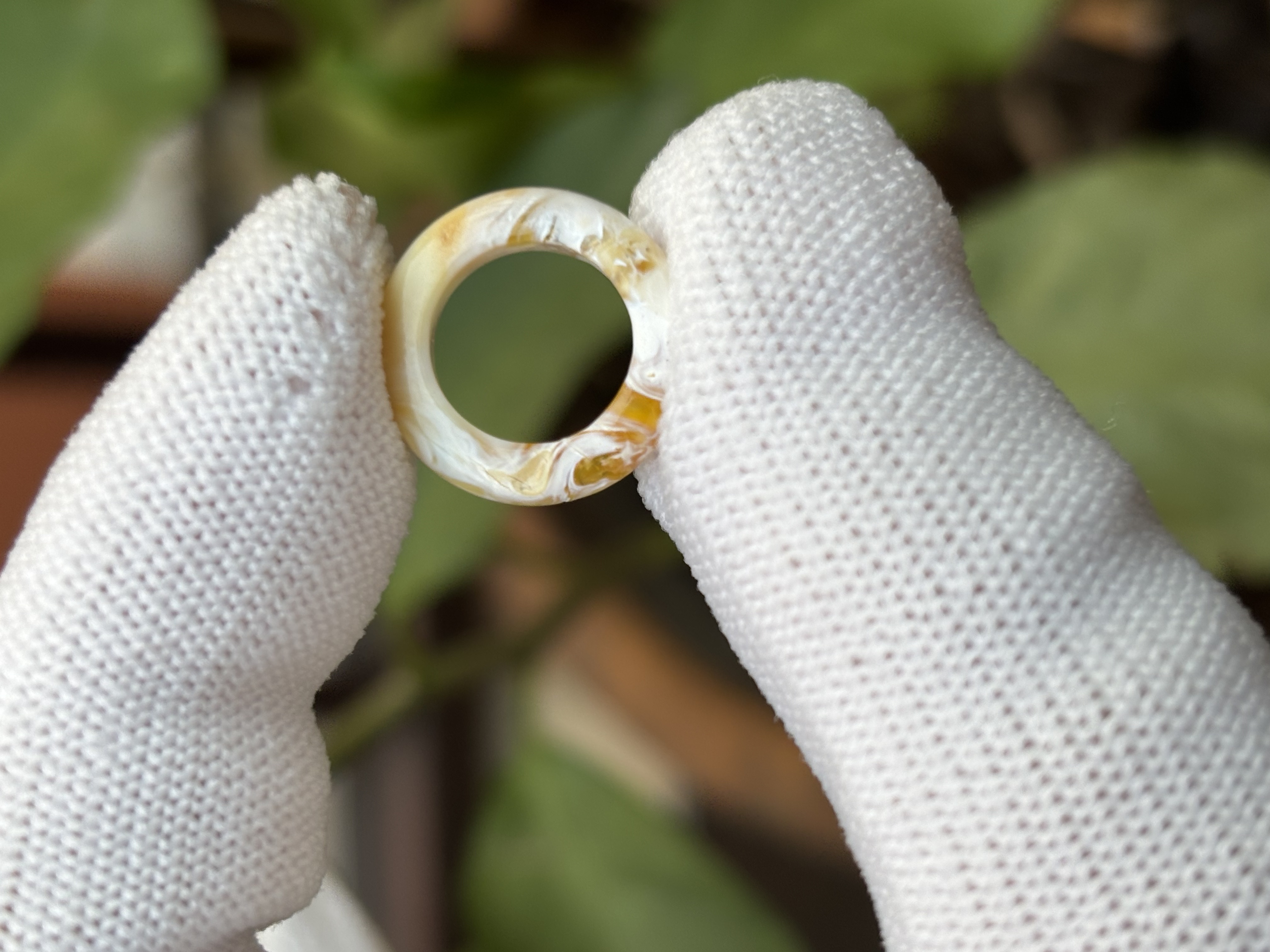 4084天然蜜蜡琥珀跑环内径10.4mm