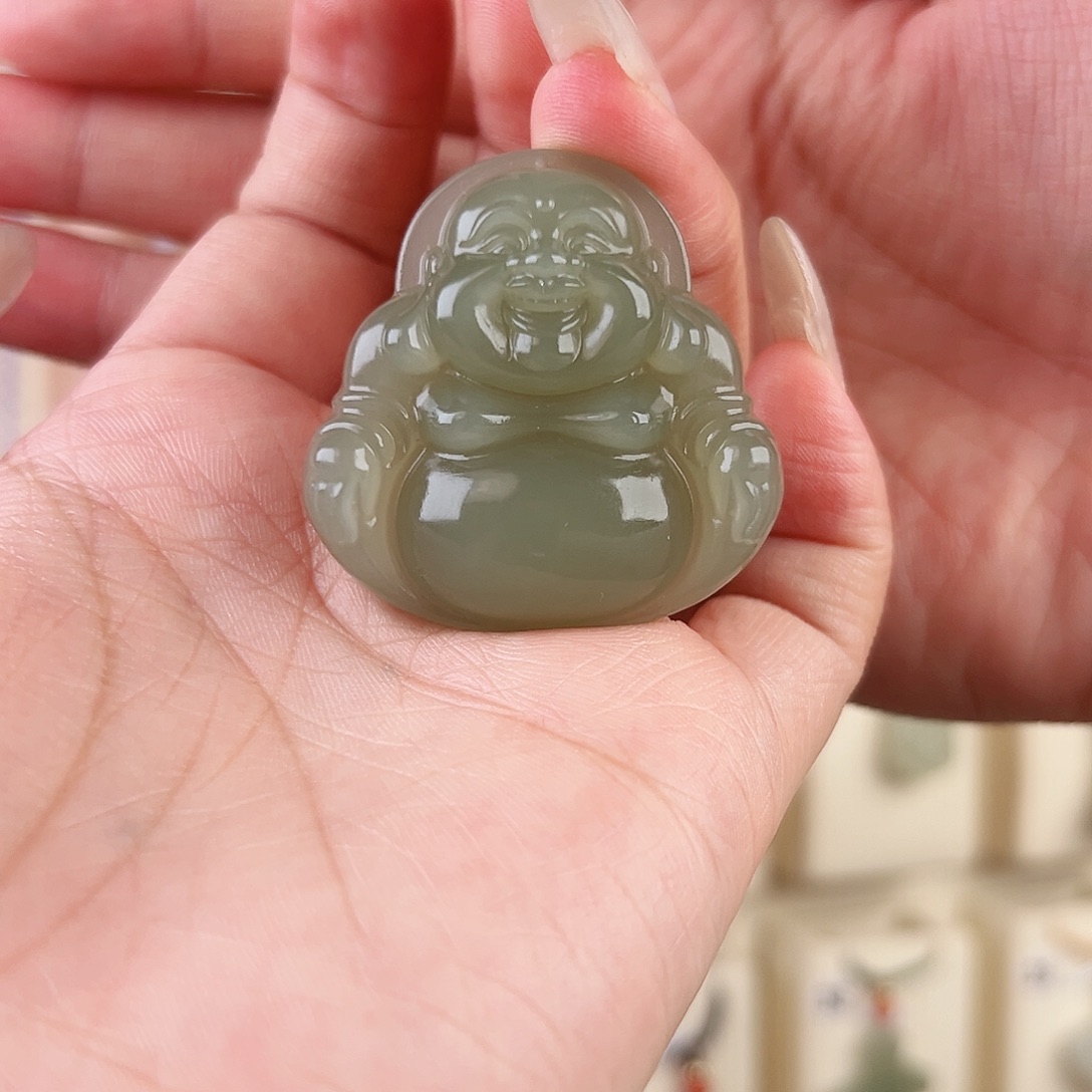 加***速和田玉未镶嵌颈饰