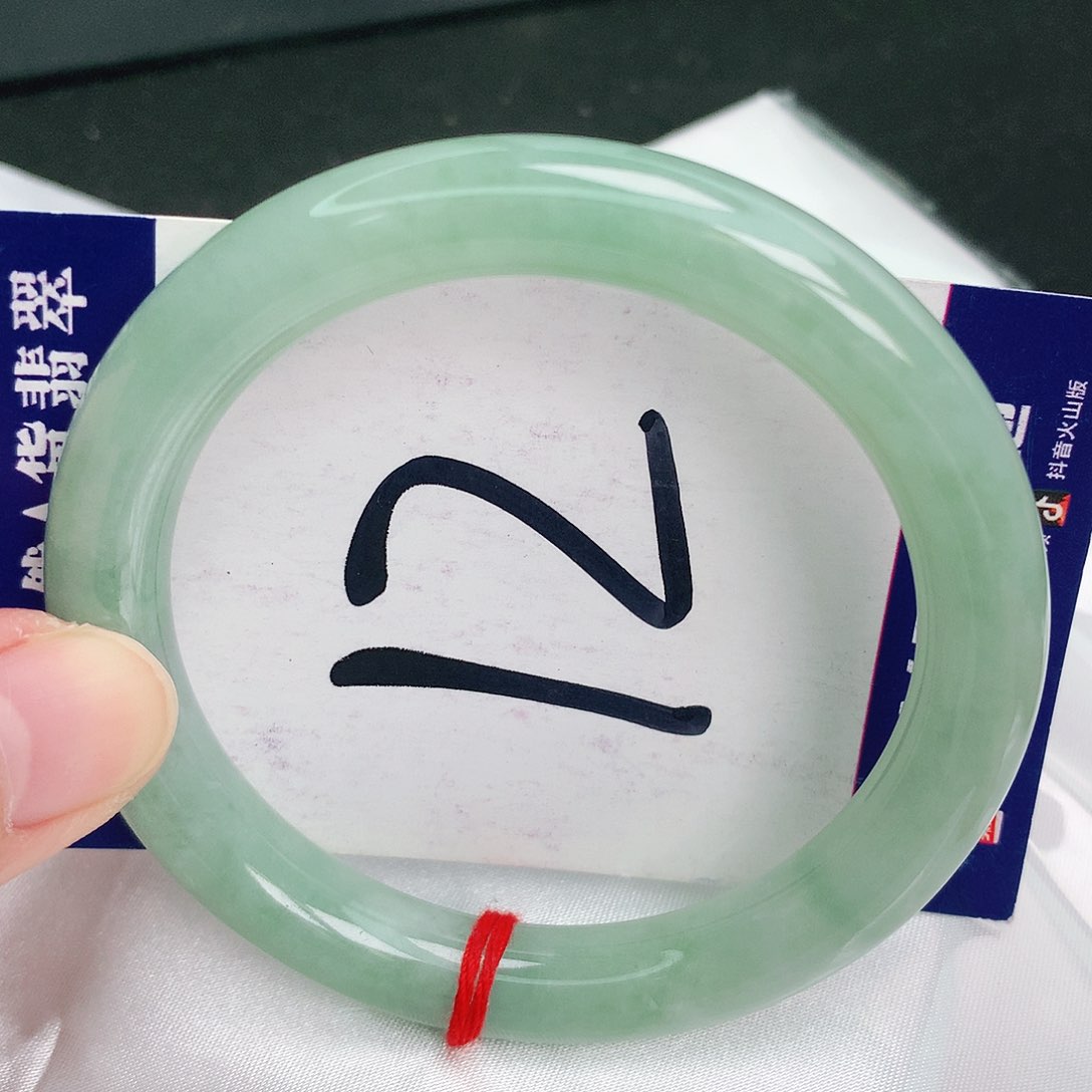 翡翠手镯未镶嵌缅甸天然A货翡翠
