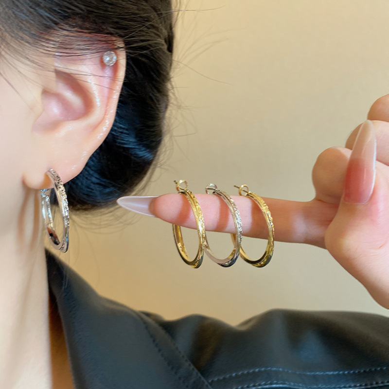 合金亚克力耳饰 欧美金属感夸张大圆圈耳环