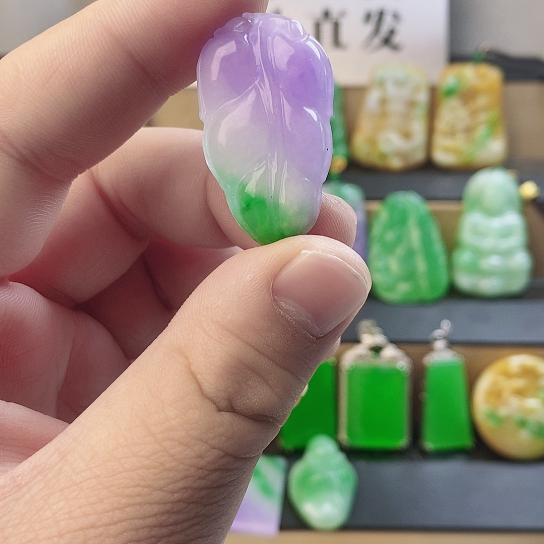 翡翠银S925镶嵌吊坠(赠链)