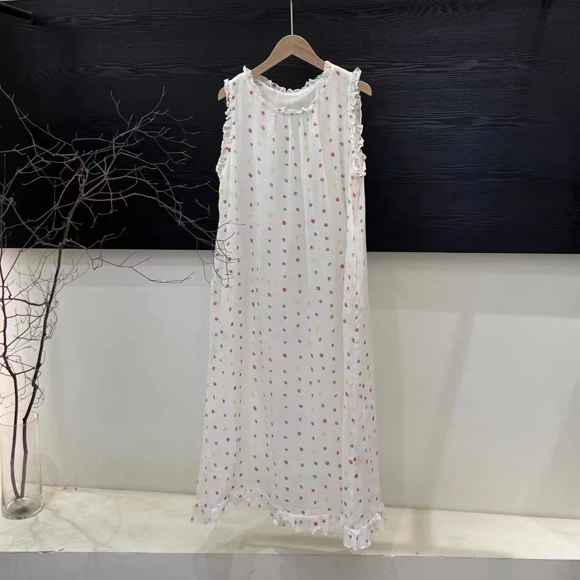 2025夏季新款木耳领苎麻减龄简约风无袖背心连衣裙