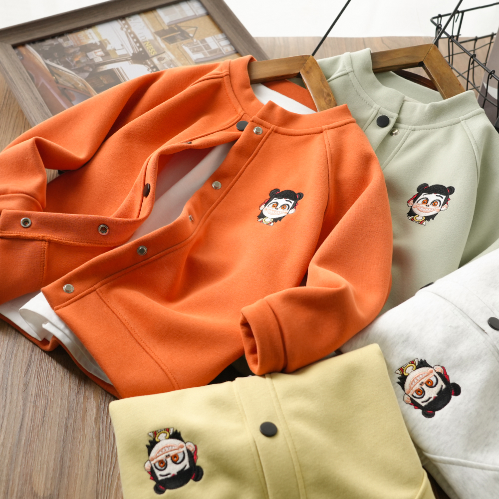 儿童春季新款时尚休闲拼接纽扣刺绣外套中大童男童圆领简约2013