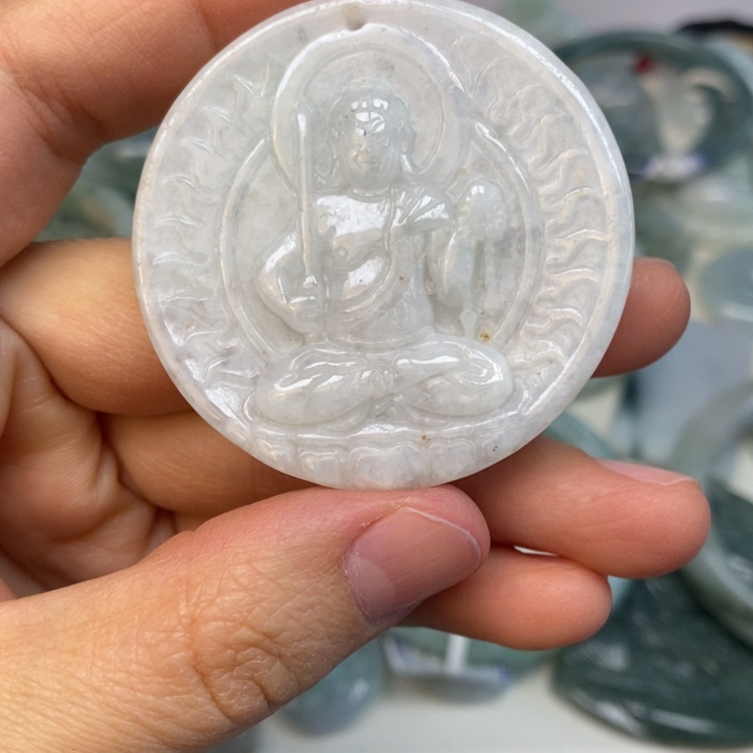 翡翠颈饰未镶嵌不动