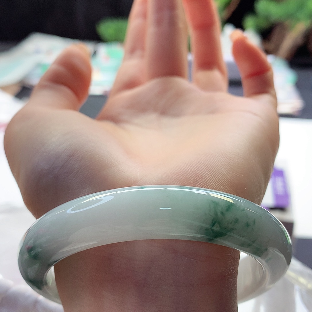 翡翠手镯未镶嵌天然翡翠59-61立体绿花落落大方