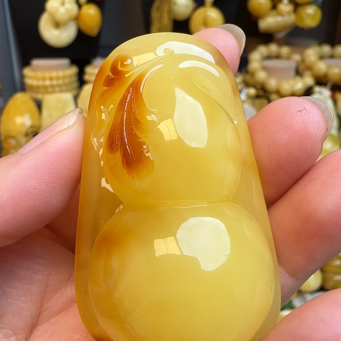 琥珀套链未镶嵌天然原皮俏色蜜蜡葫芦吊坠