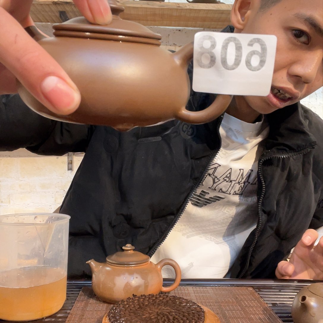 卢*广西钦安龙窑坭兴陶柴烧