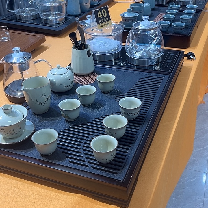 茶盘等多种装饰风格设计了多种造型