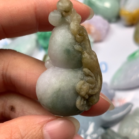 翡翠颈饰未镶嵌用**9翡翠