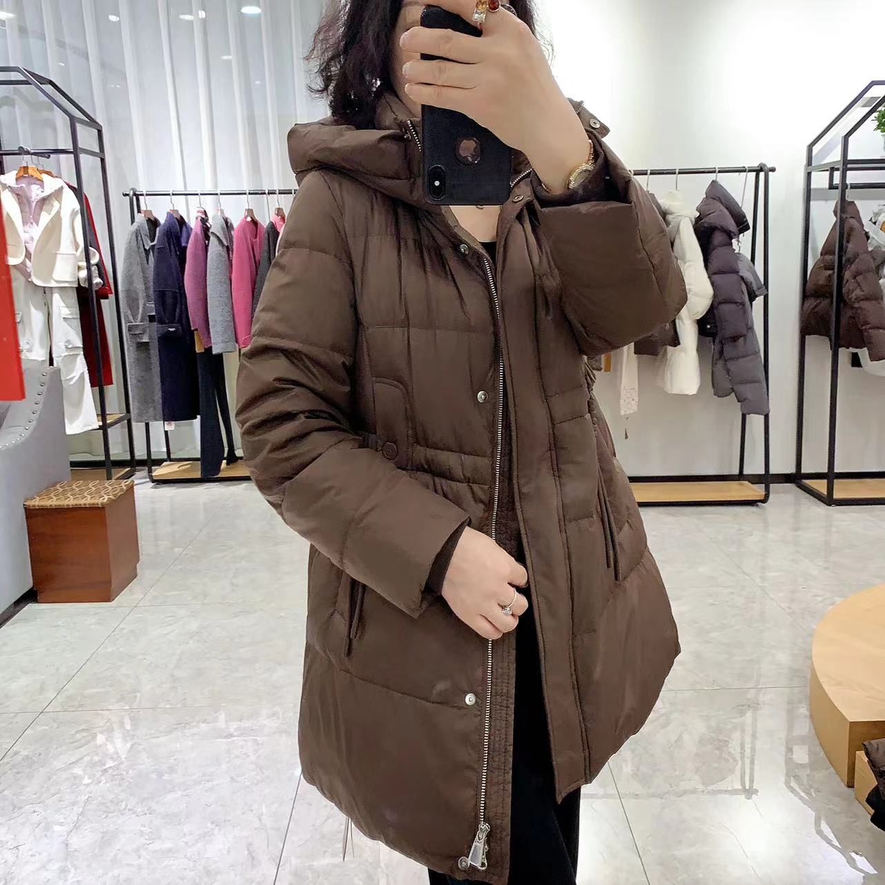 连帽中长款羽绒服8611