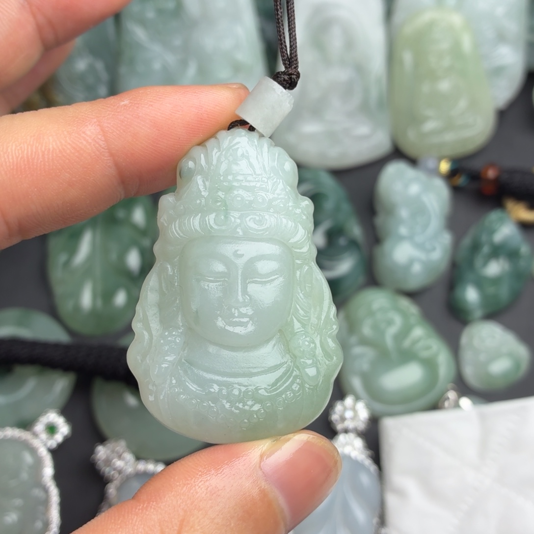 定制翡翠未镶嵌出人头地