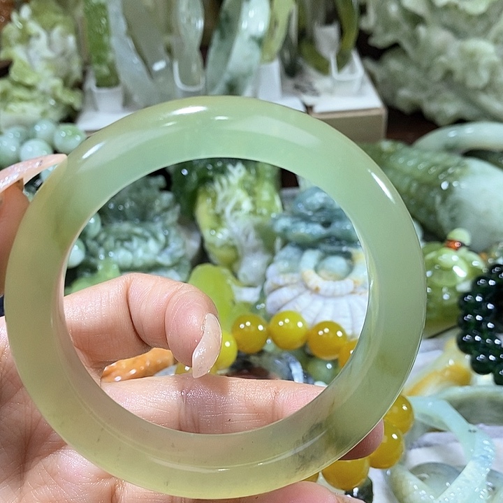 岫玉岫玉手镯未镶嵌