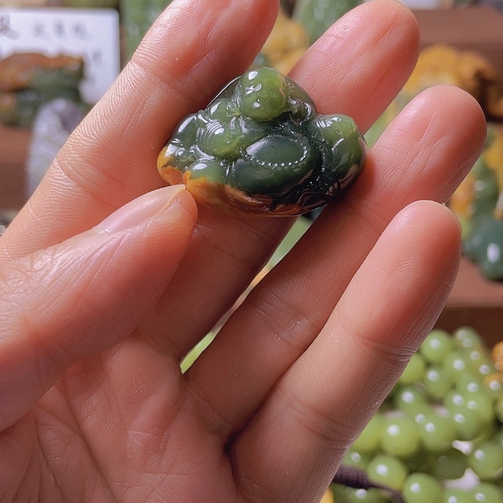 和田玉挂件未镶嵌“****”