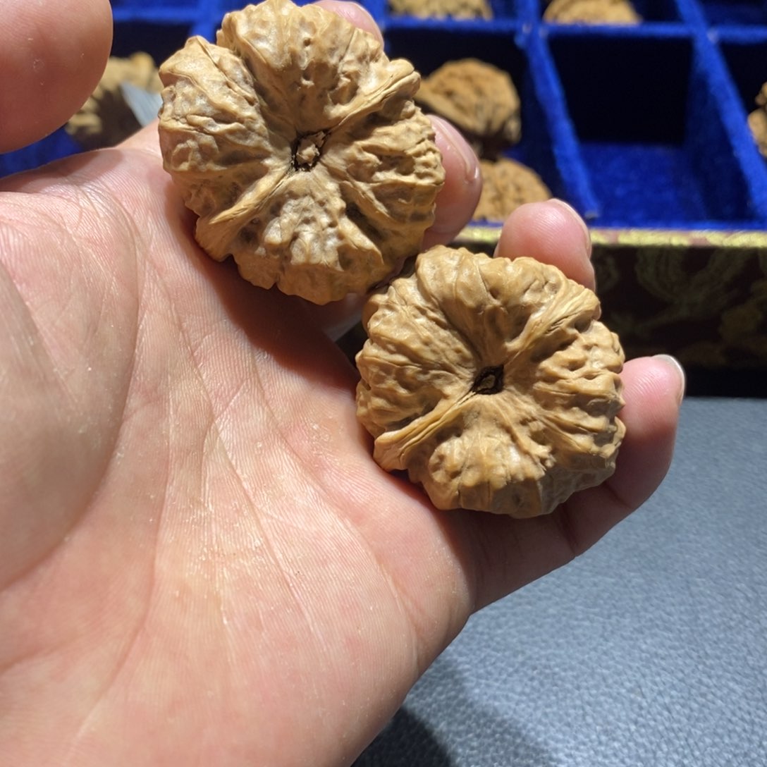 文玩核桃吊坠李**调文玩核桃