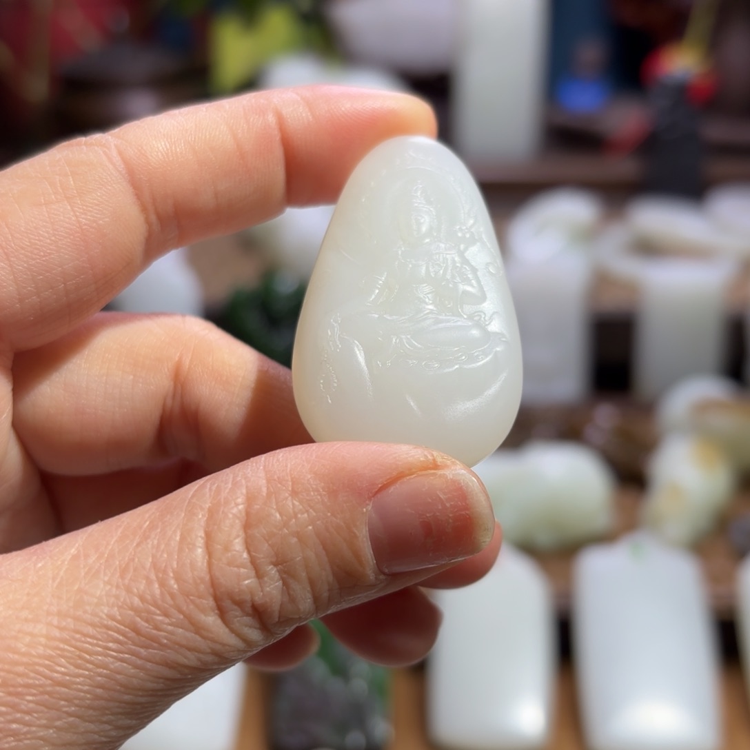 和田玉颈饰未镶嵌