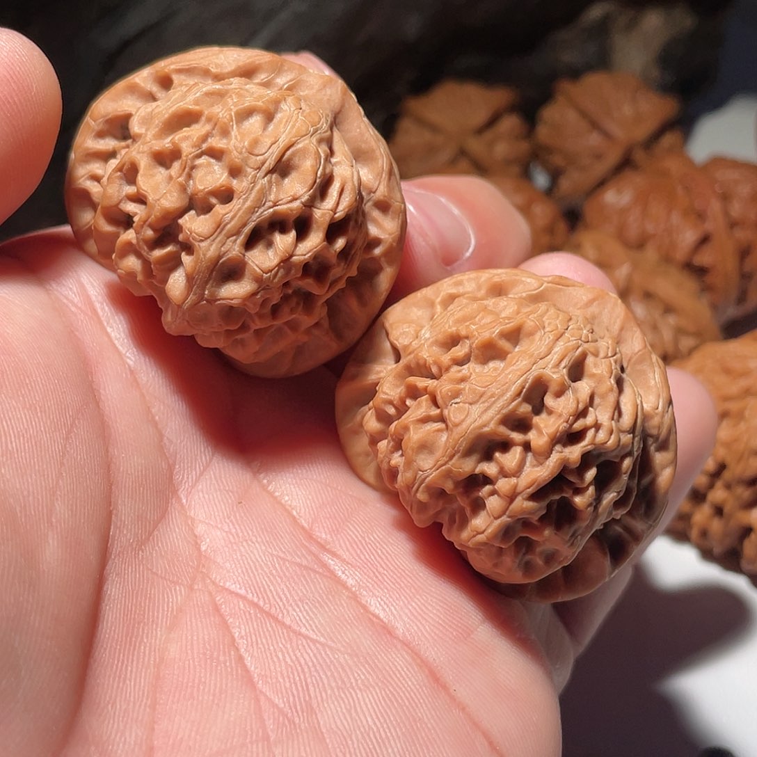 40全品红皮宫灯文玩核桃核桃核桃